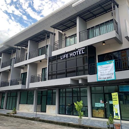Life Hotel Rong Khun Ban Mai  Eksteriør bilde