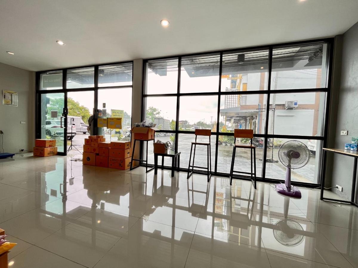 Life Hotel Rong Khun Ban Mai  Eksteriør bilde